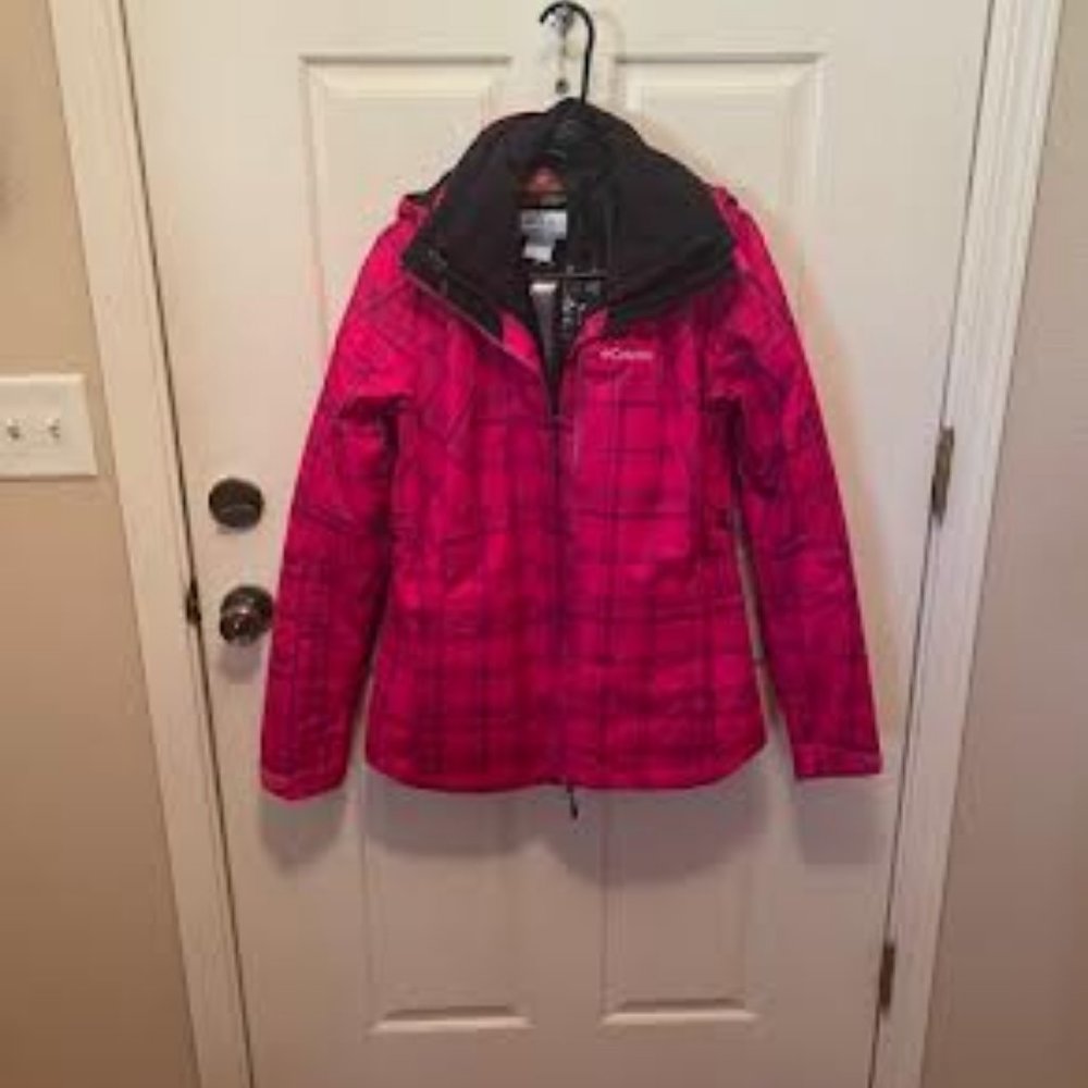 Womens Columbia Two-Lawered Snowboarding Jacket